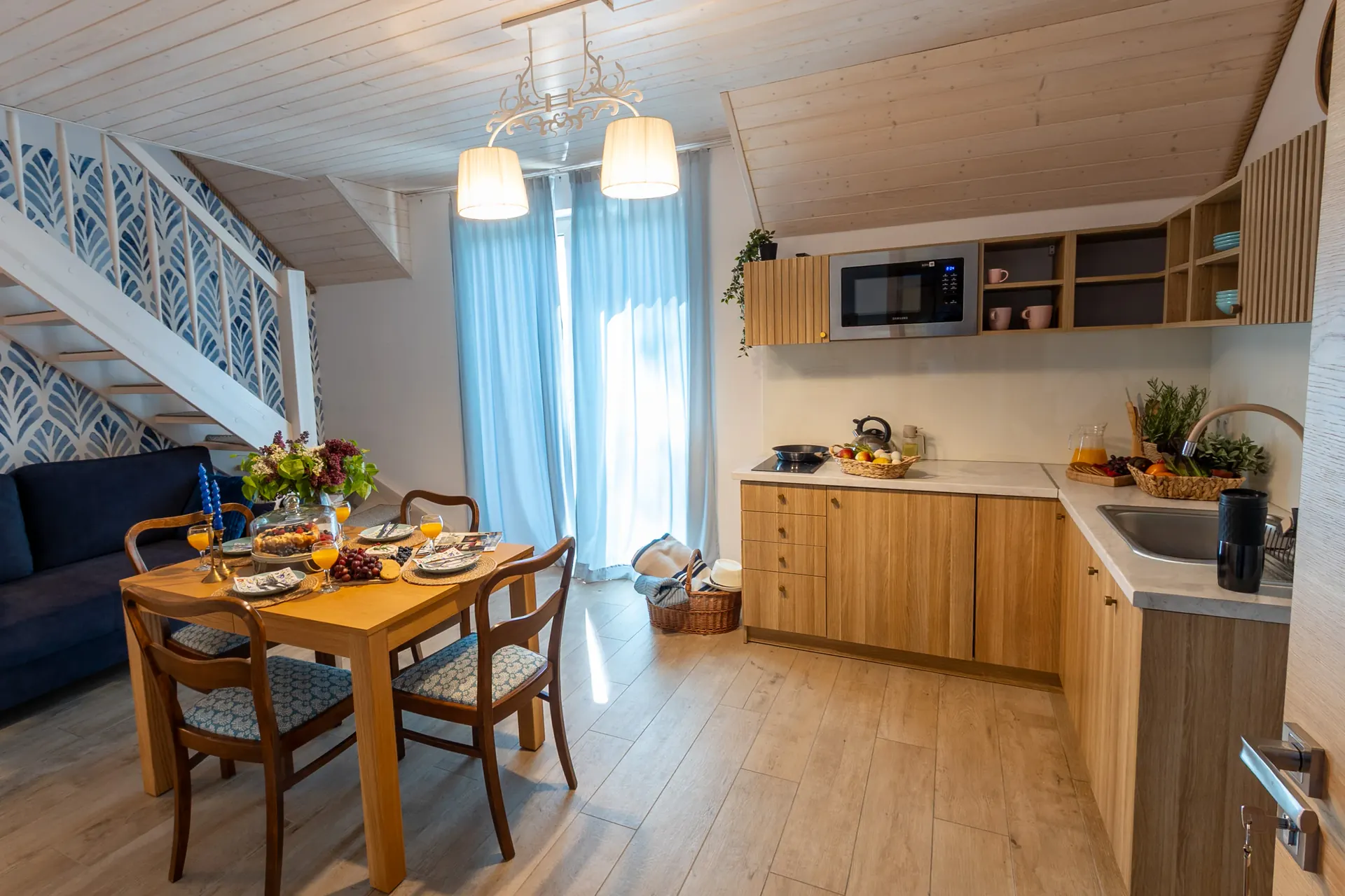 Apartament Sosna — aneks kuchenny, Poezja Ciszy Dębki